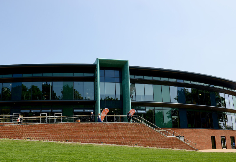 £15m Hinckley leisure centre opens