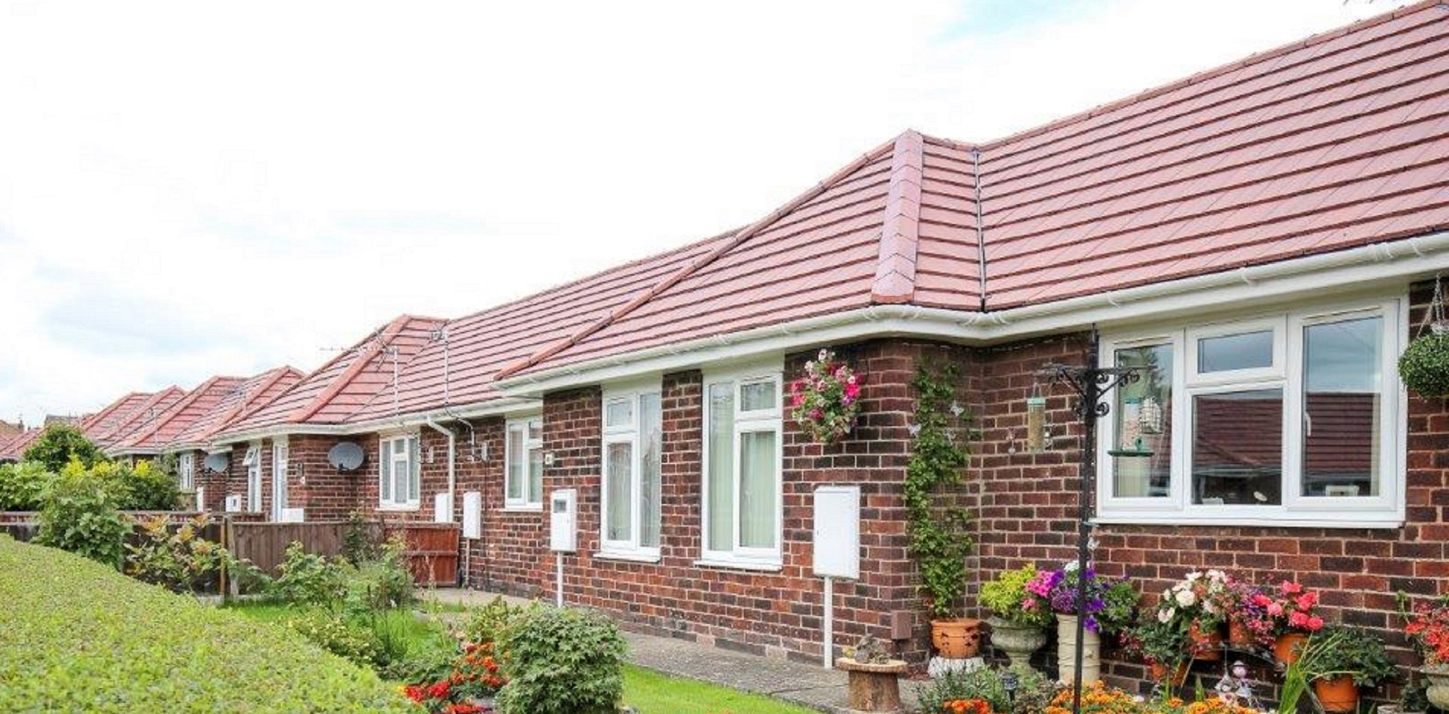 Russell Roof Tiles advises contractors to get re-roofing advice