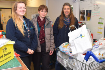 Hemel housing association donates 61kg gift to local foodbank