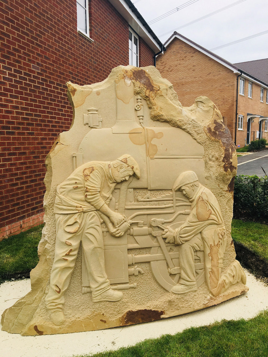 Public art takes centre stage at new affordable homes in Leighton Buzzard