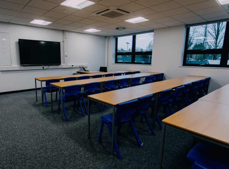 Official opening of the new teaching block at South Nottinghamshire ...