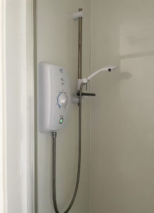 Reducing shower downtime in Midlothian housing