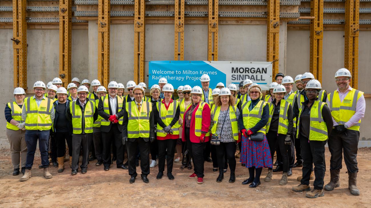 Construction milestone celebrated at new Radiotherapy Centre