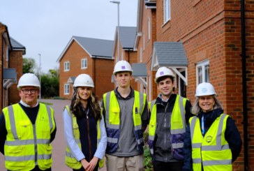 First homes handed over at Thakeham’s Holmhurst St Mary development