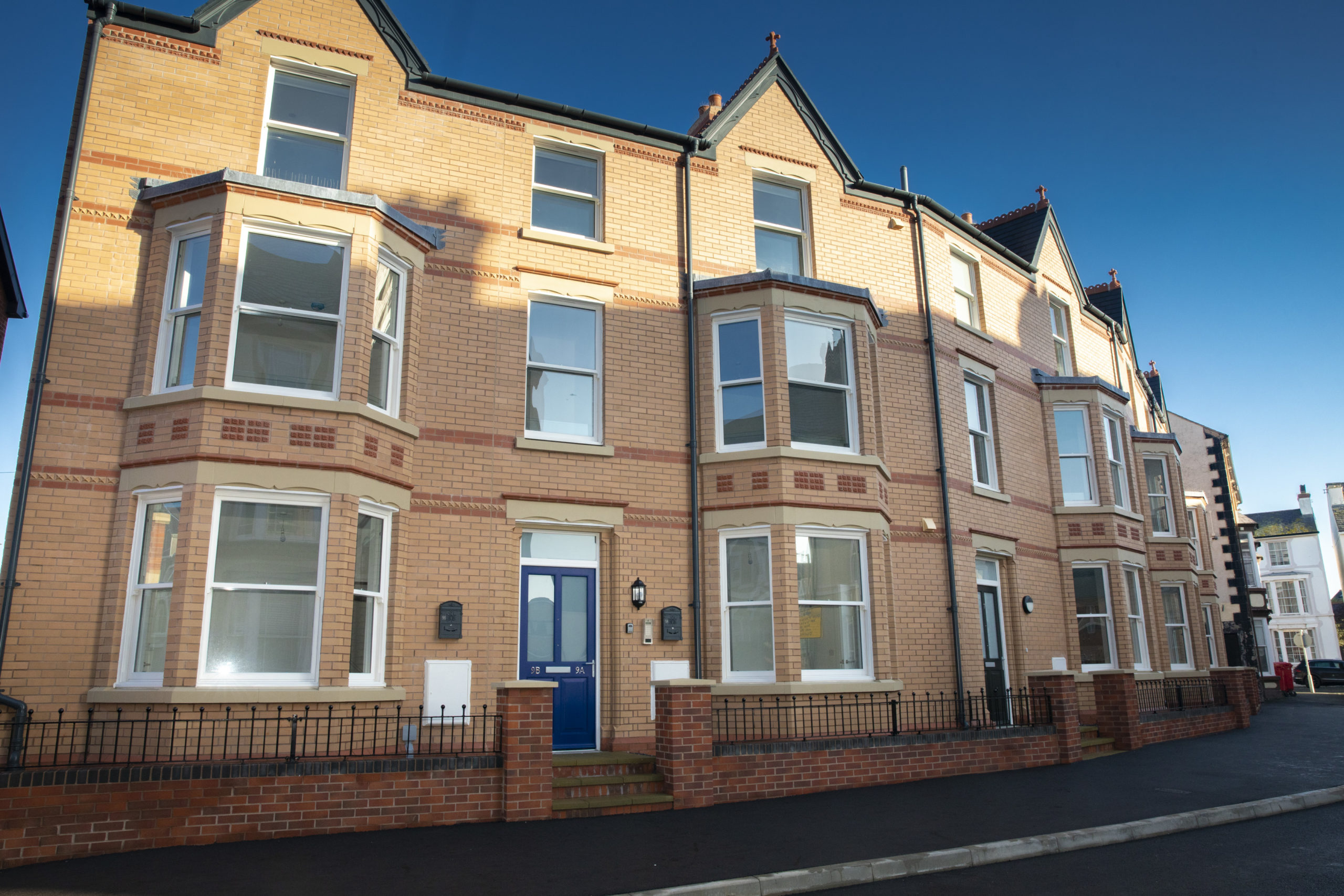 Families Move into State-of-the-Art, Eco-Friendly Homes in Rhyl