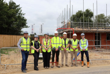 VIVID welcomes cabinet member to Coldharbour Farm development