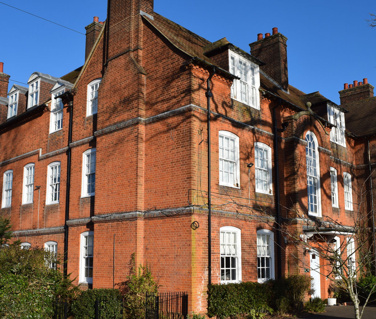 Schools and the heat decarbonisation challenge