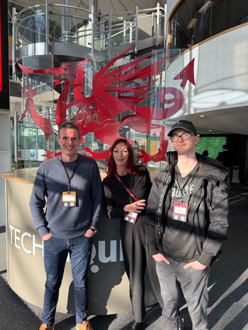 Young Llandudno resident records song to celebrate homelessness support